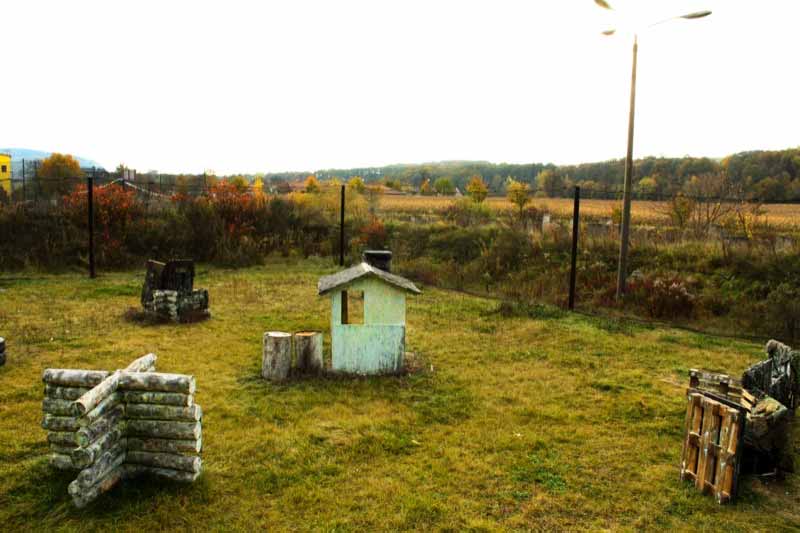 Blick auf das Szenario - Outdoorfeld - Teil 3